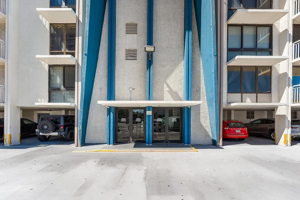 1600 S Ocean Drive Hollywood FL 33019