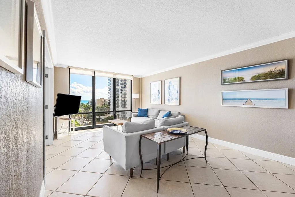 1600 S Ocean Drive Hollywood FL 33019