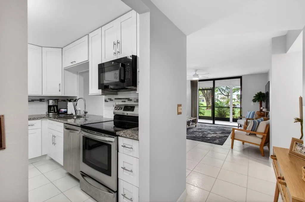 5280 Las Verdes Circle Delray Beach FL 33484