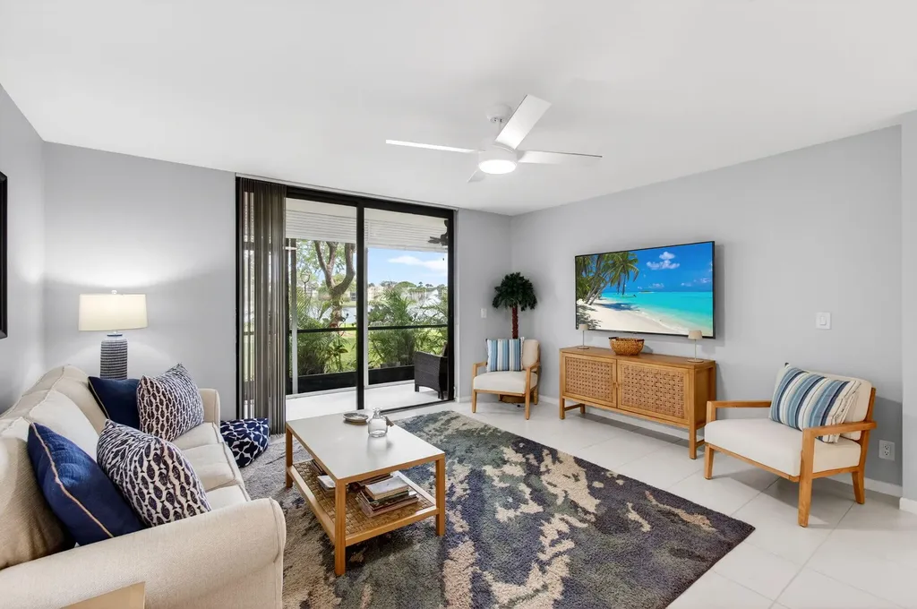 5280 Las Verdes Circle Delray Beach FL 33484