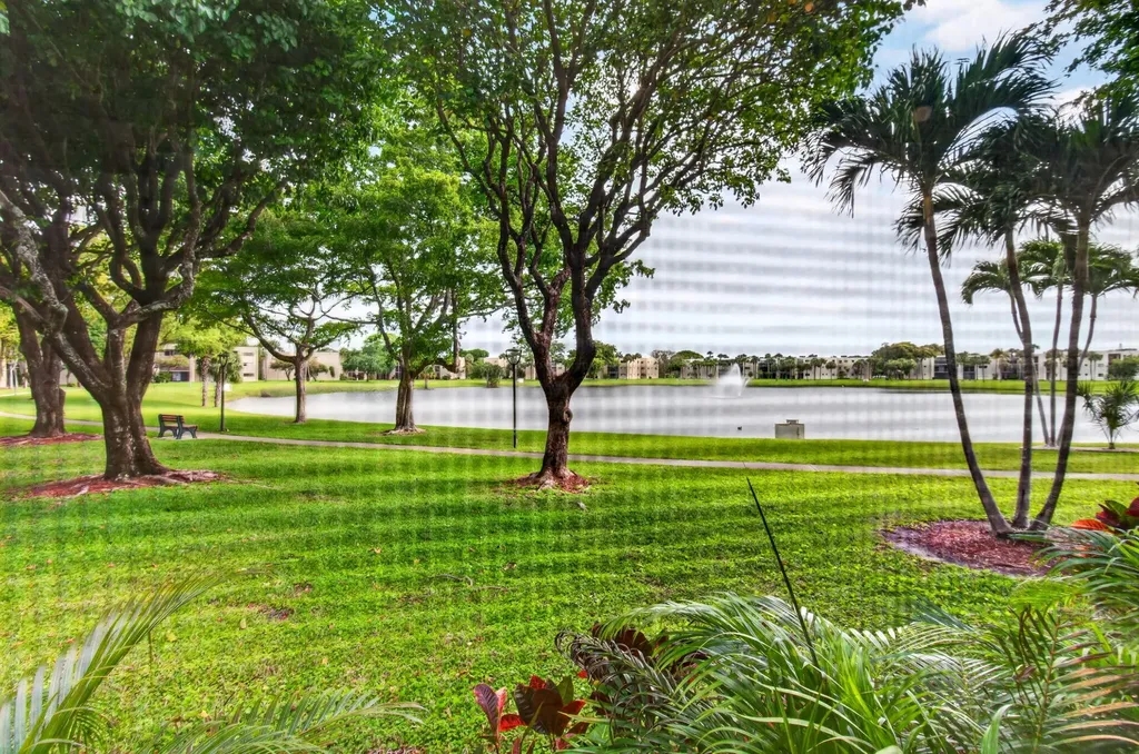 5280 Las Verdes Circle Delray Beach FL 33484