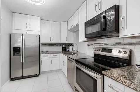 5280 Las Verdes Circle Delray Beach FL 33484