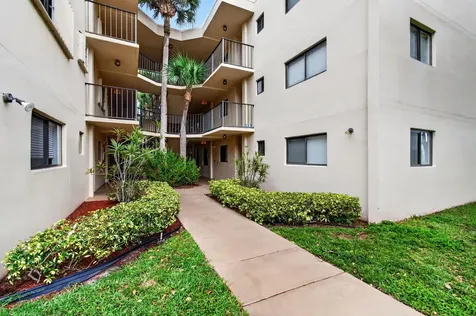 5280 Las Verdes Circle Delray Beach FL 33484