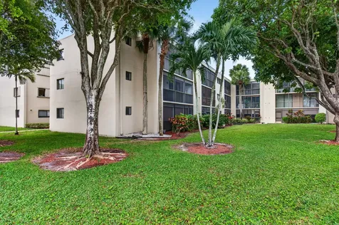 5280 Las Verdes Circle Delray Beach FL 33484