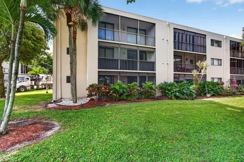 5280 Las Verdes Circle Delray Beach FL 33484