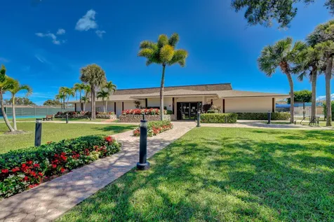 5280 Las Verdes Circle Delray Beach FL 33484