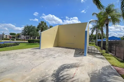 5280 Las Verdes Circle Delray Beach FL 33484