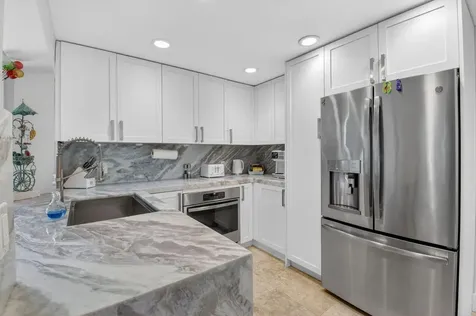 122 Andrews Avenue Delray Beach FL 33483