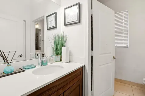 6026 Pine Tree Way Riviera Beach FL 33410