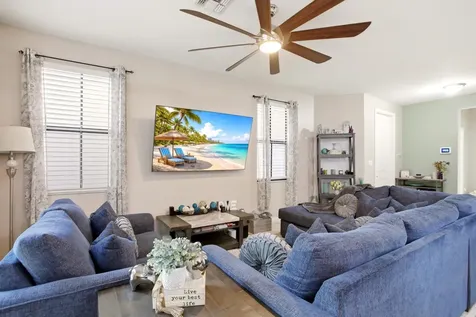 6026 Pine Tree Way Riviera Beach FL 33410