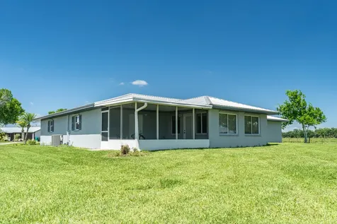 5264 SE 42nd Street Okeechobee FL 34974