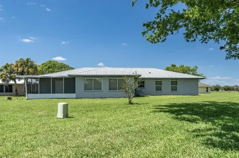 5264 SE 42nd Street Okeechobee FL 34974