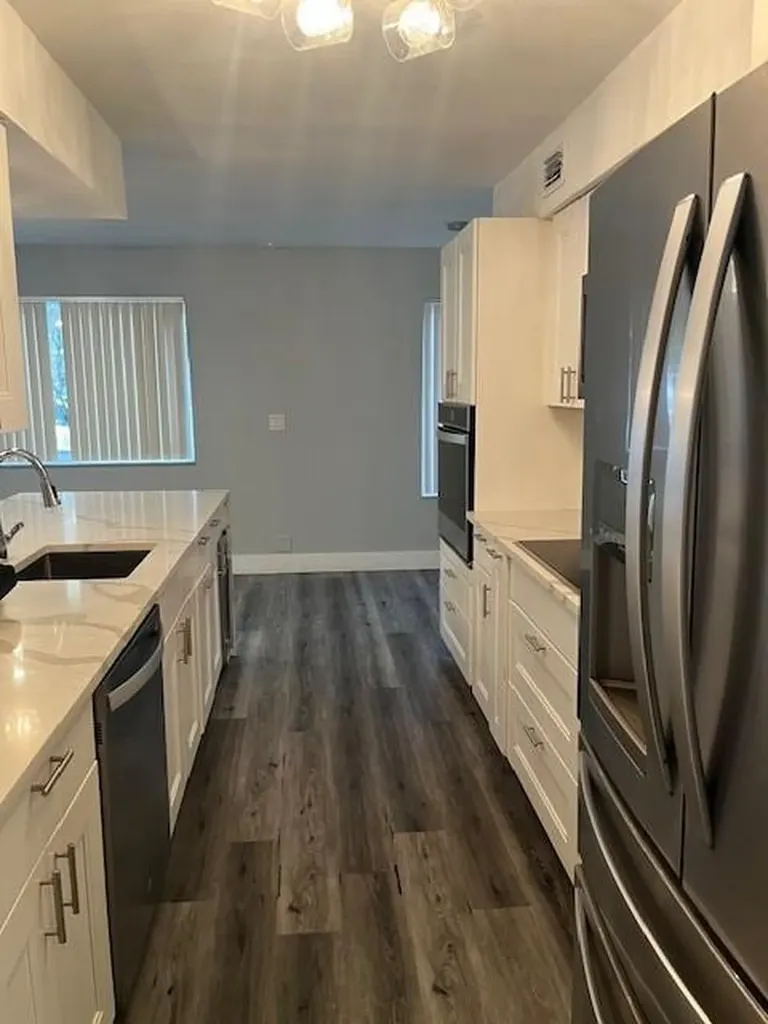 992 NW 93rd Avenue Plantation FL 33324