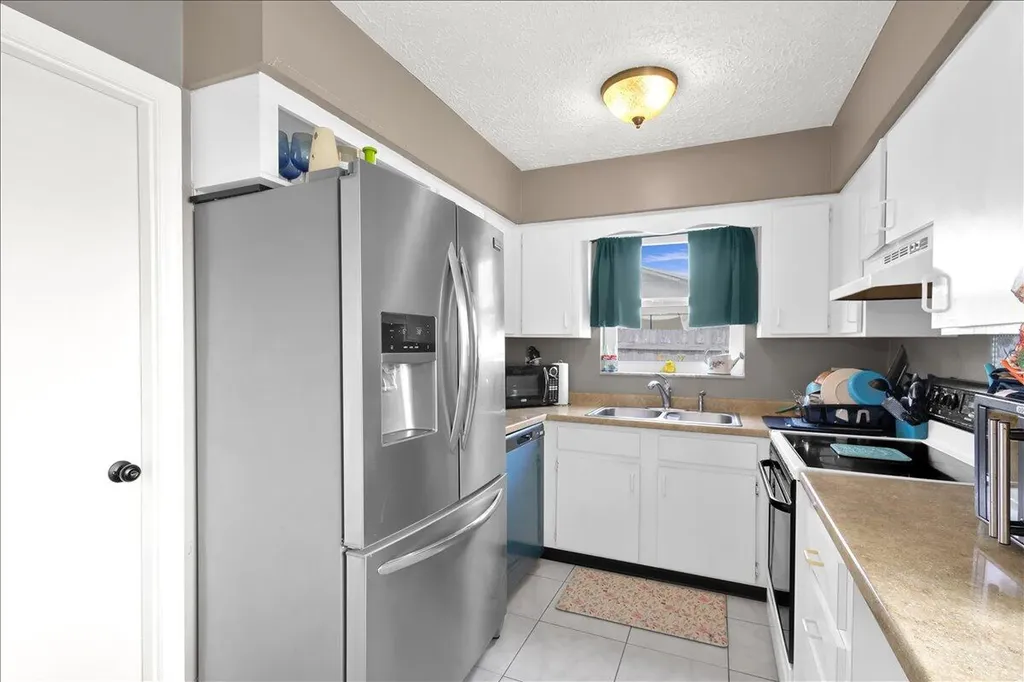 956 SE Browning Avenue Port St Lucie FL 34983