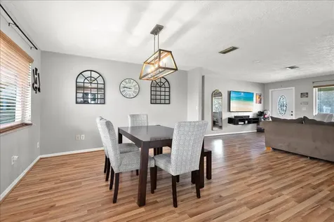 956 SE Browning Avenue Port St Lucie FL 34983