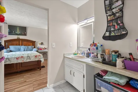 956 SE Browning Avenue Port St Lucie FL 34983