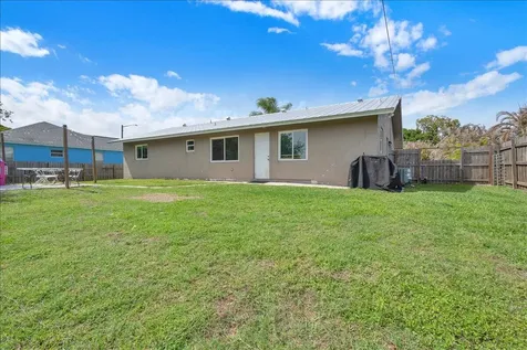 956 SE Browning Avenue Port St Lucie FL 34983