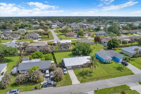 956 SE Browning Avenue Port St Lucie FL 34983