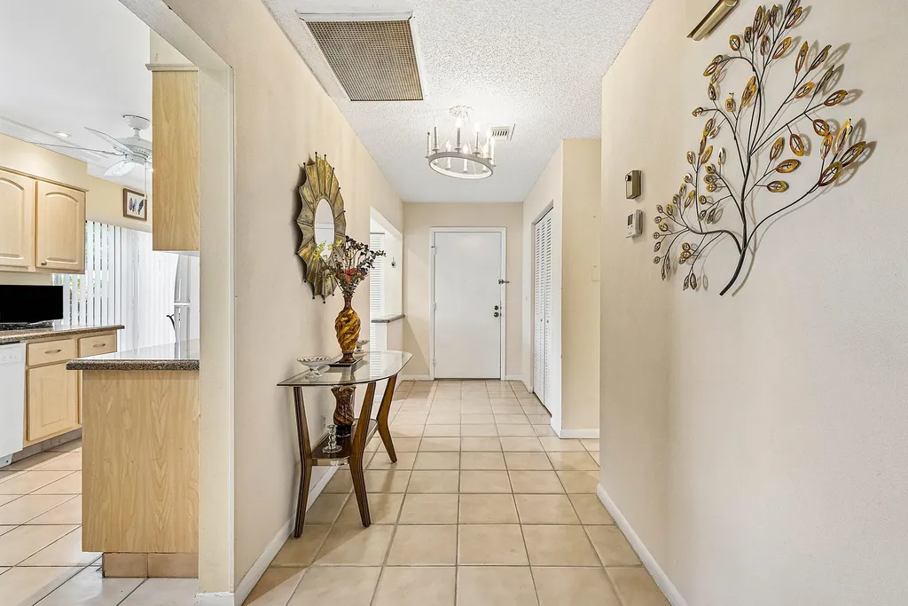 21875 Arriba Real Boca Raton FL 33433