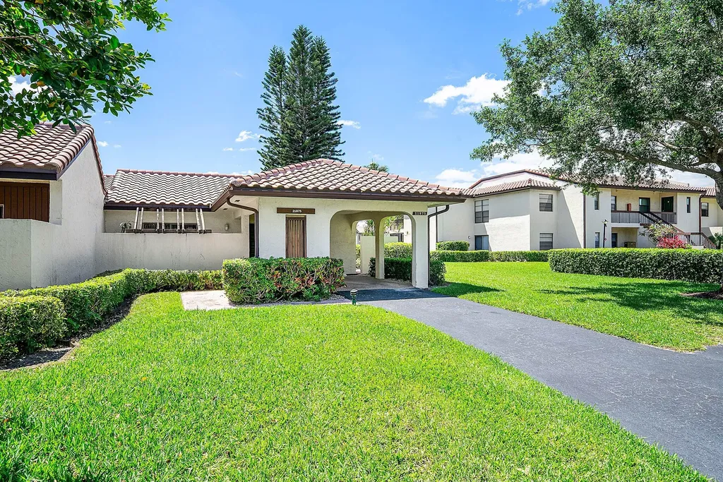 21875 Arriba Real Boca Raton FL 33433