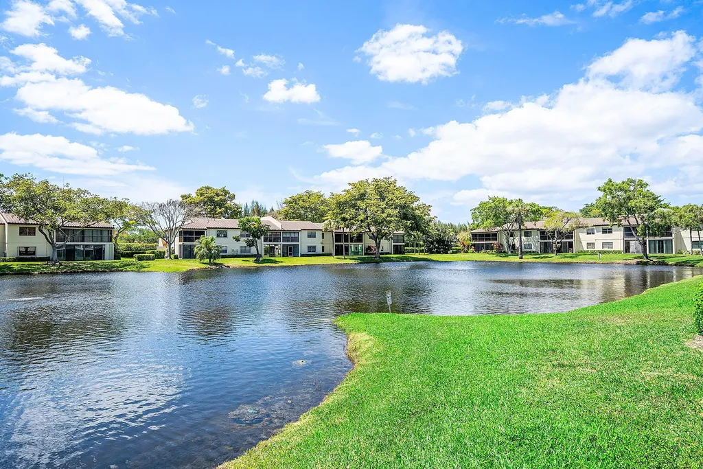 21875 Arriba Real Boca Raton FL 33433
