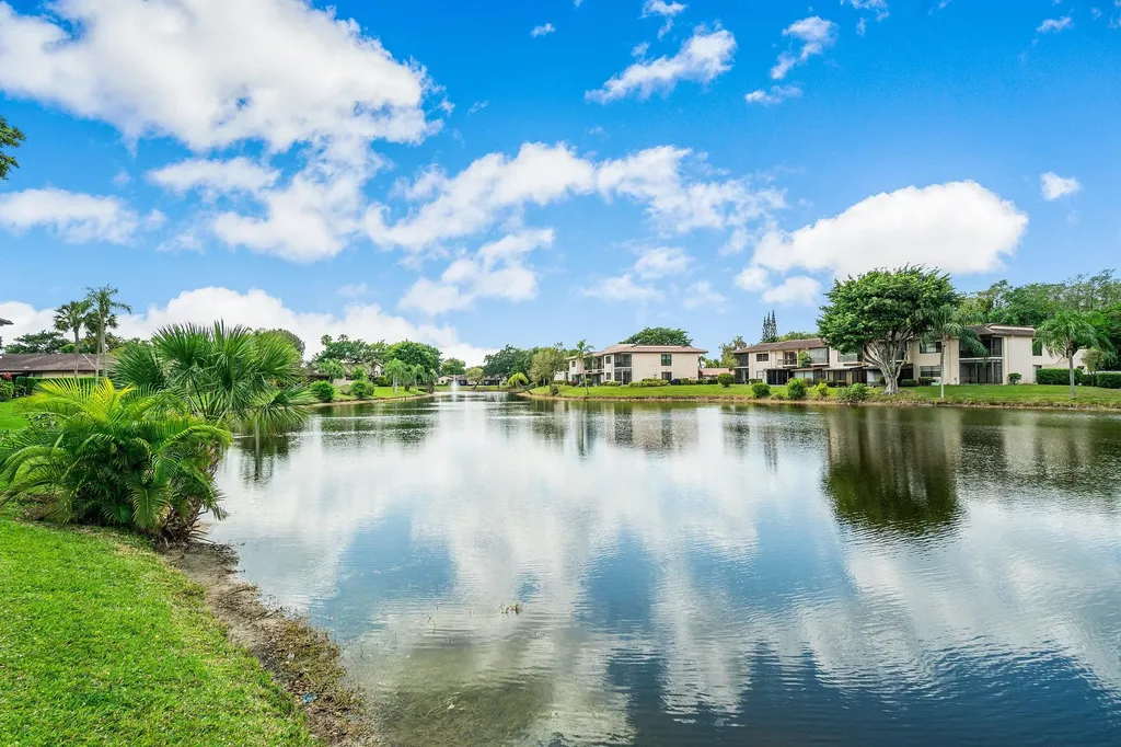 21875 Arriba Real Boca Raton FL 33433