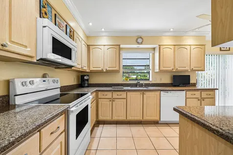 21875 Arriba Real Boca Raton FL 33433