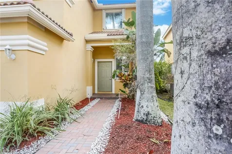 627 Conservation Drive Weston FL 33327
