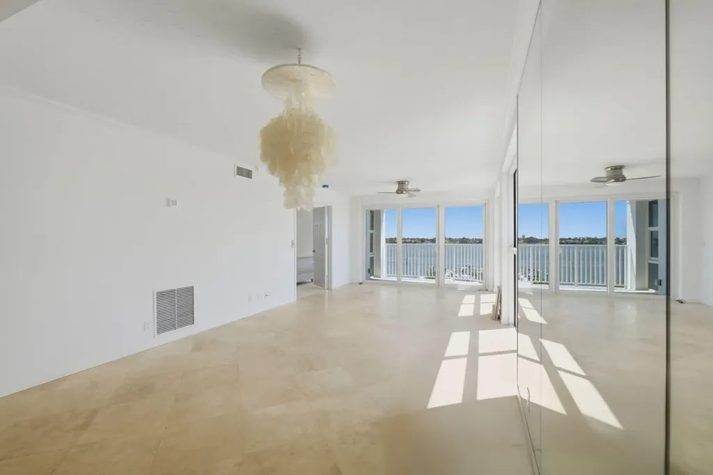 3901 S Flagler Drive West Palm Beach FL 33405