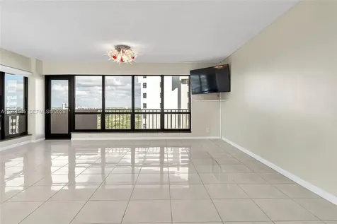 5000 N Ocean Boulevard Lauderdale By The Sea FL 33308