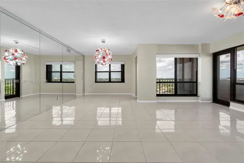 5000 N Ocean Boulevard Lauderdale By The Sea FL 33308