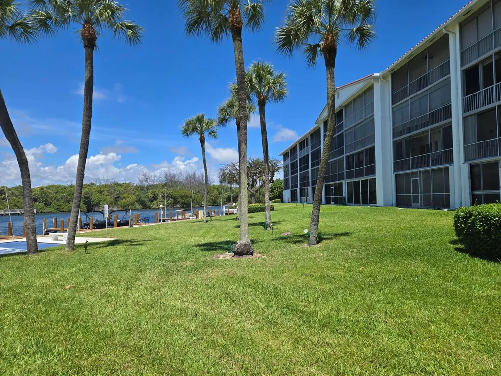 105 NE 19th Avenue Deerfield Beach FL 33441
