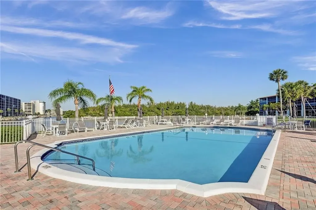 105 NE 19th Avenue Deerfield Beach FL 33441