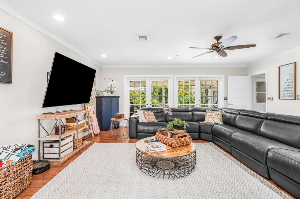 4734 Jefferson Street Hollywood FL 33021