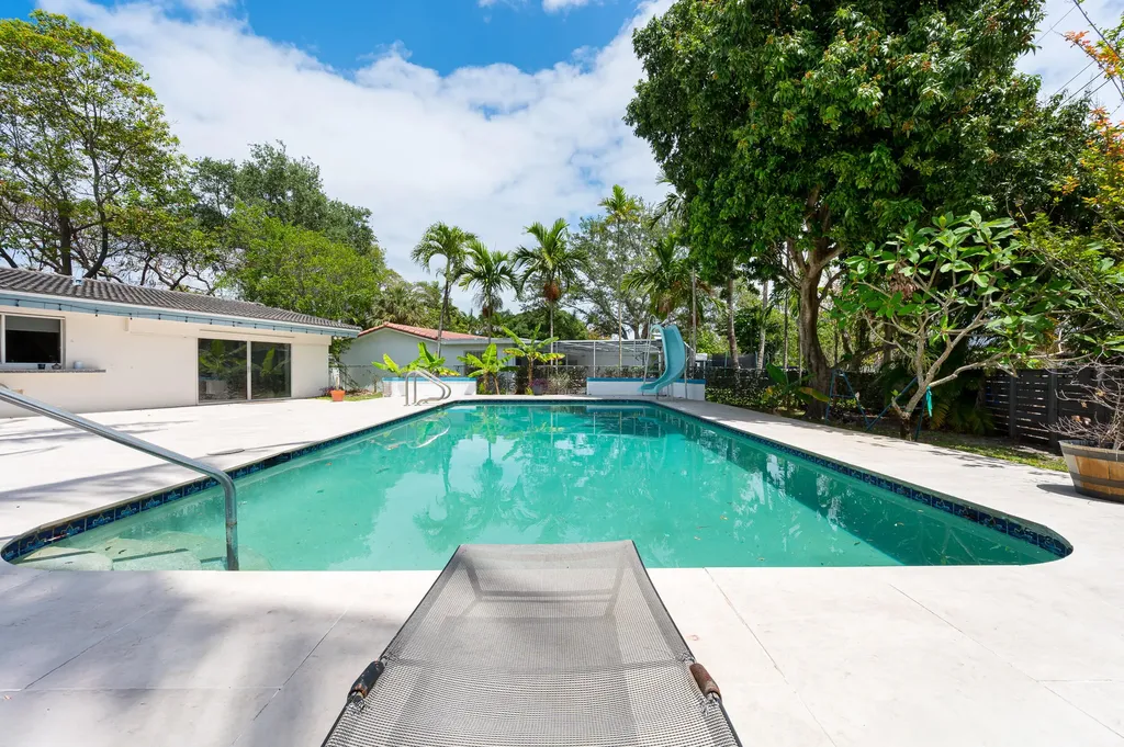 4734 Jefferson Street Hollywood FL 33021