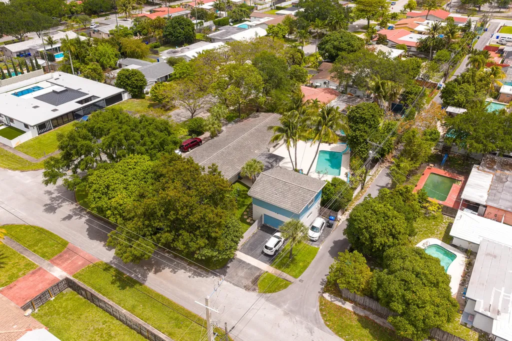 4734 Jefferson Street Hollywood FL 33021