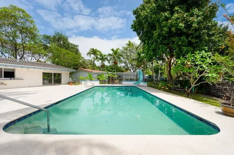 4734 Jefferson Street Hollywood FL 33021