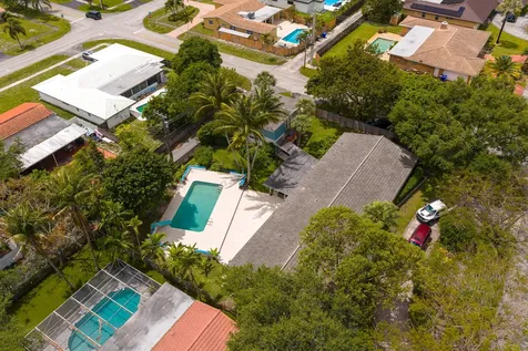 4734 Jefferson Street Hollywood FL 33021