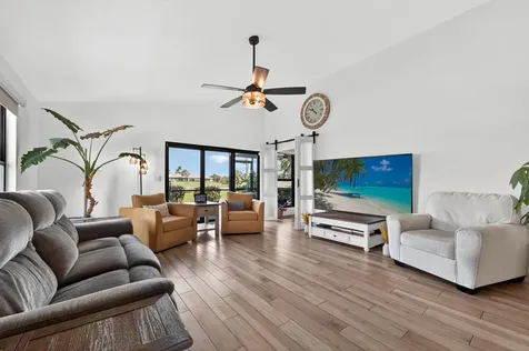 6757 SE Yorktown Drive Hobe Sound FL 33455