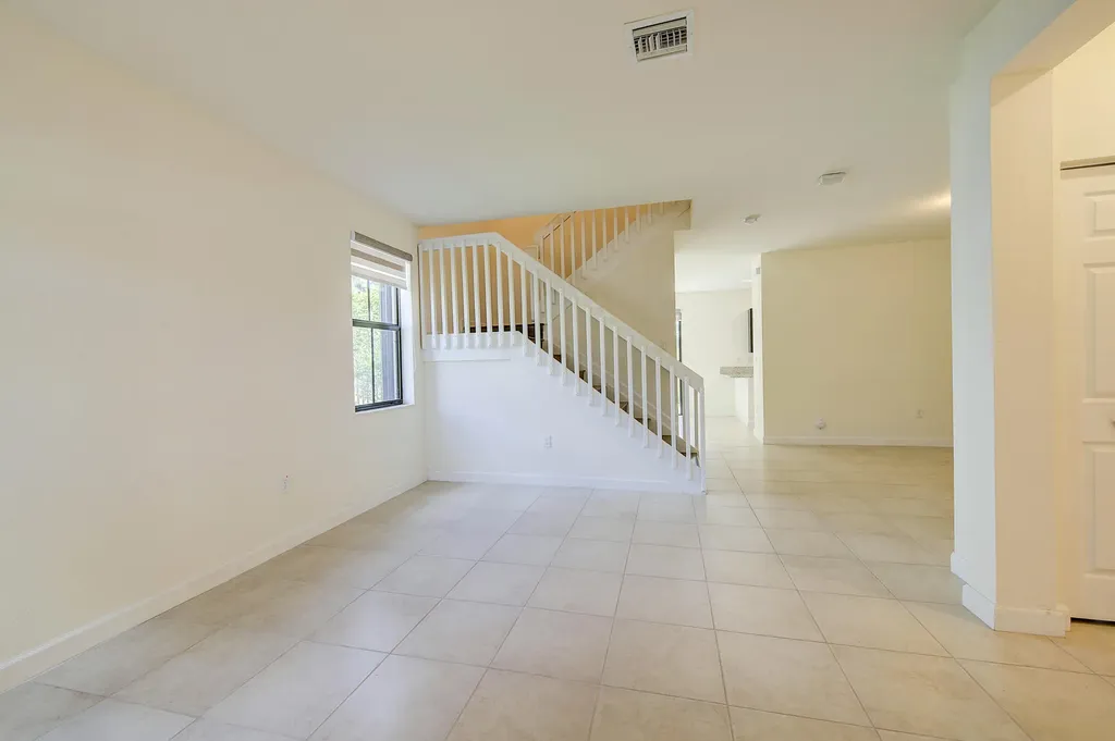 6574 S Anise Court Davie FL 33314