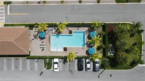 6574 S Anise Court Davie FL 33314