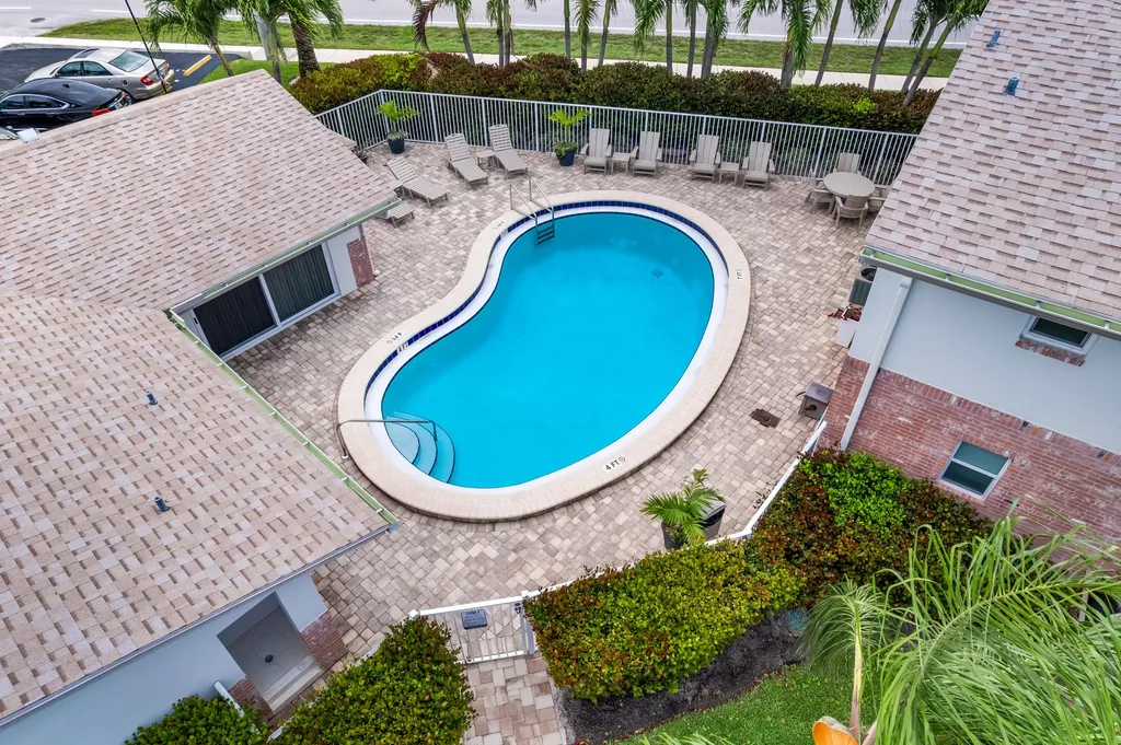 2017 S Seacrest Boulevard Boynton Beach FL 33435