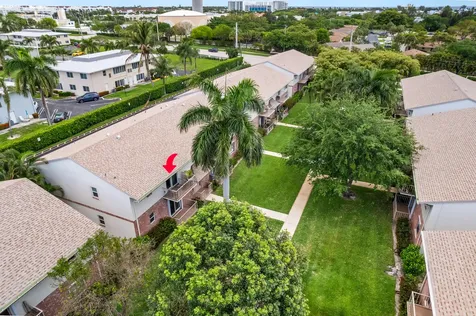 2017 S Seacrest Boulevard Boynton Beach FL 33435