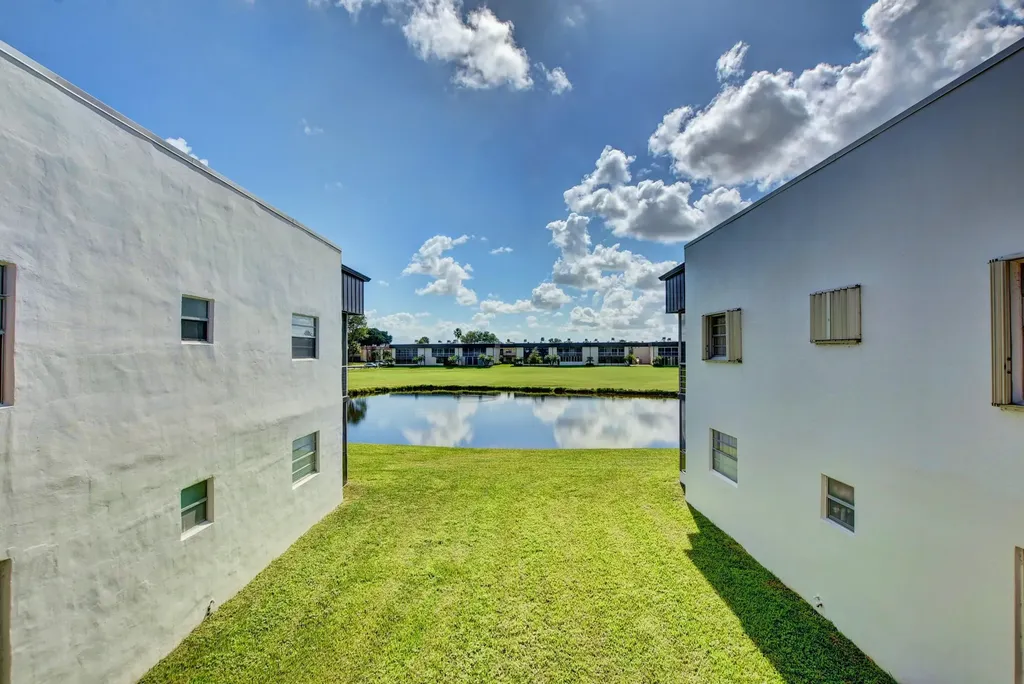998 Normandy Trail Delray Beach FL 33484