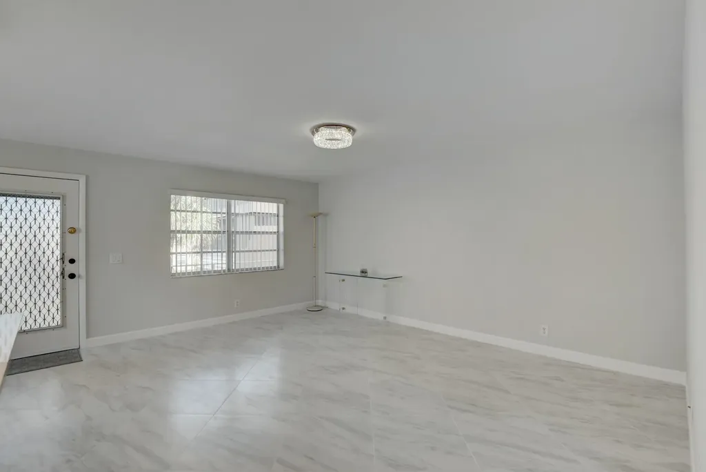 998 Normandy Trail Delray Beach FL 33484