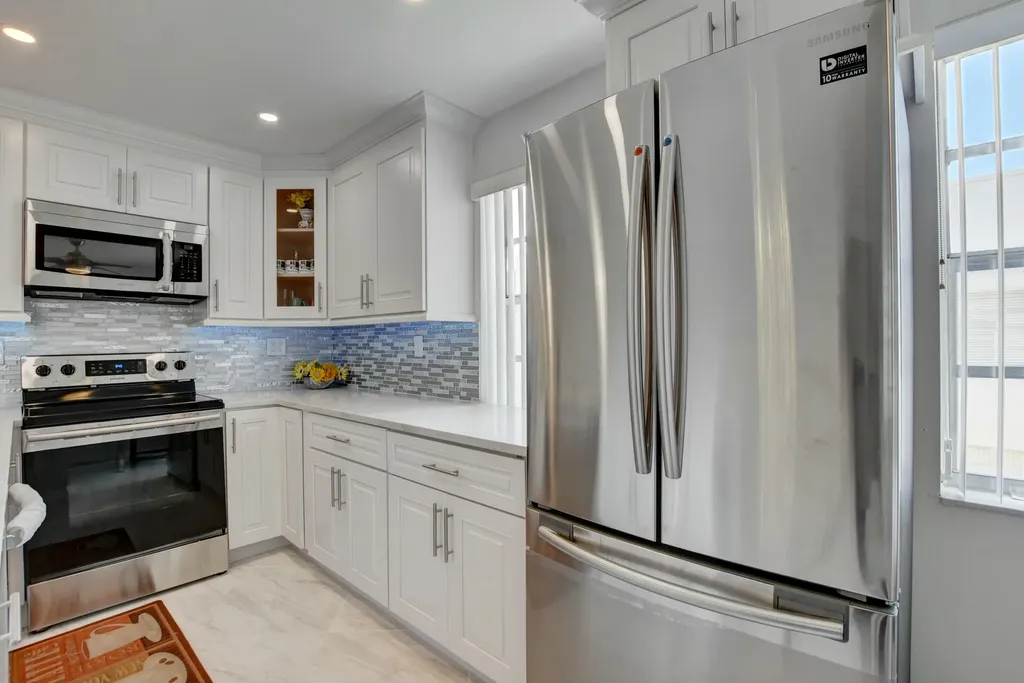998 Normandy Trail Delray Beach FL 33484