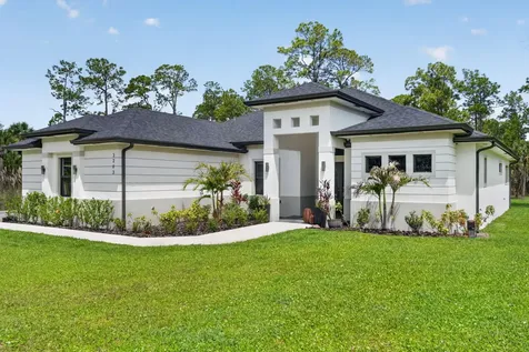 3263 SE 40th Avenue Avenue SE Naples FL 34117