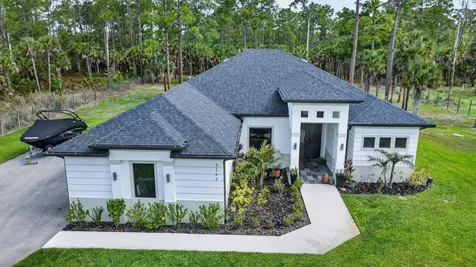 3263 SE 40th Avenue Avenue SE Naples FL 34117