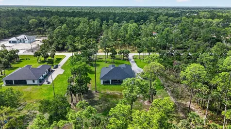 3263 SE 40th Avenue Avenue SE Naples FL 34117