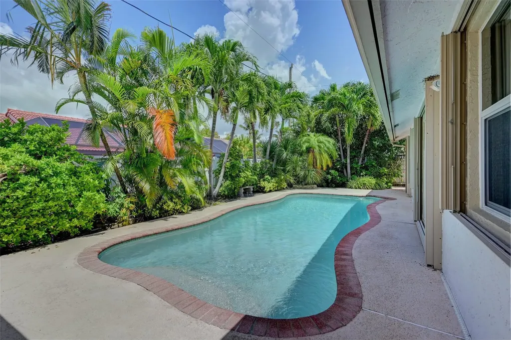 7743 W Country Club Boulevard Boca Raton FL 33487